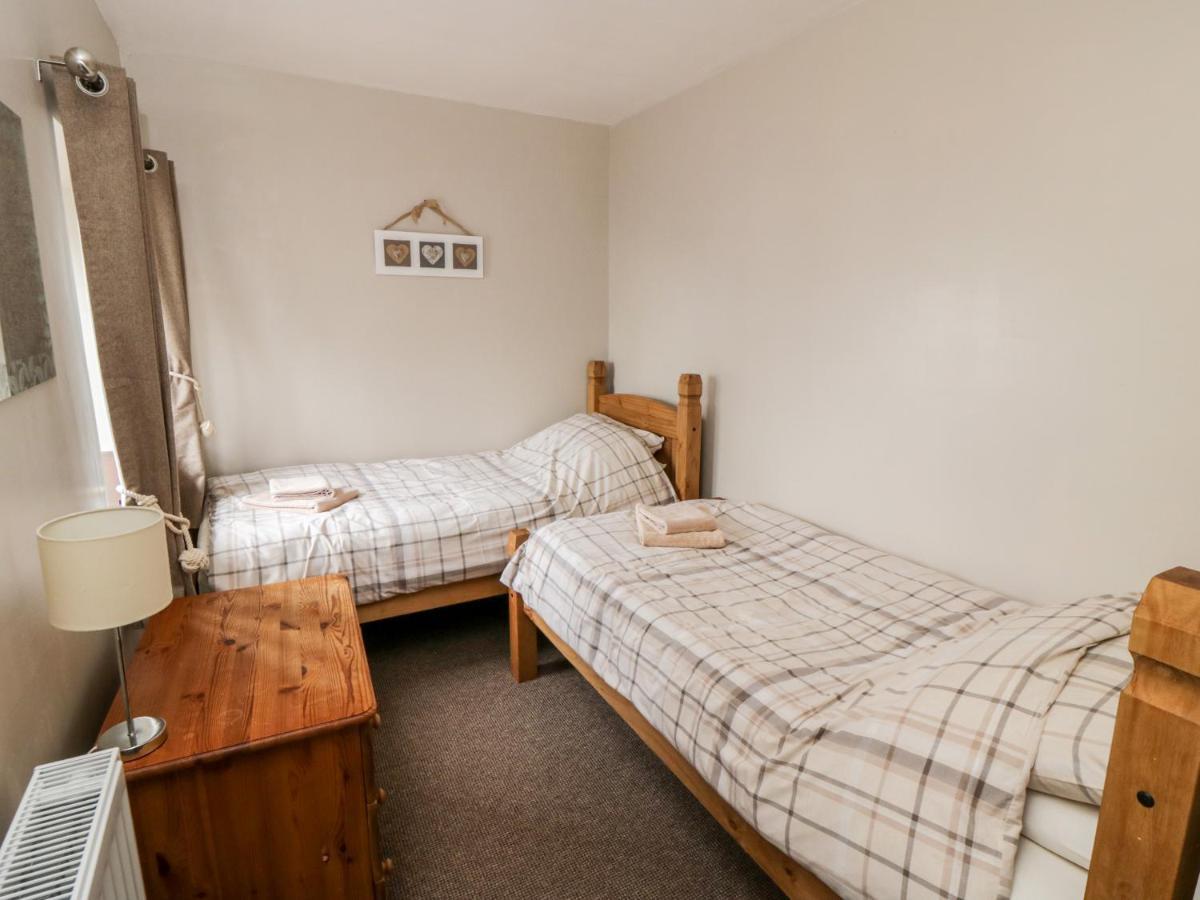 Stable Cottage Staintondale Экстерьер фото