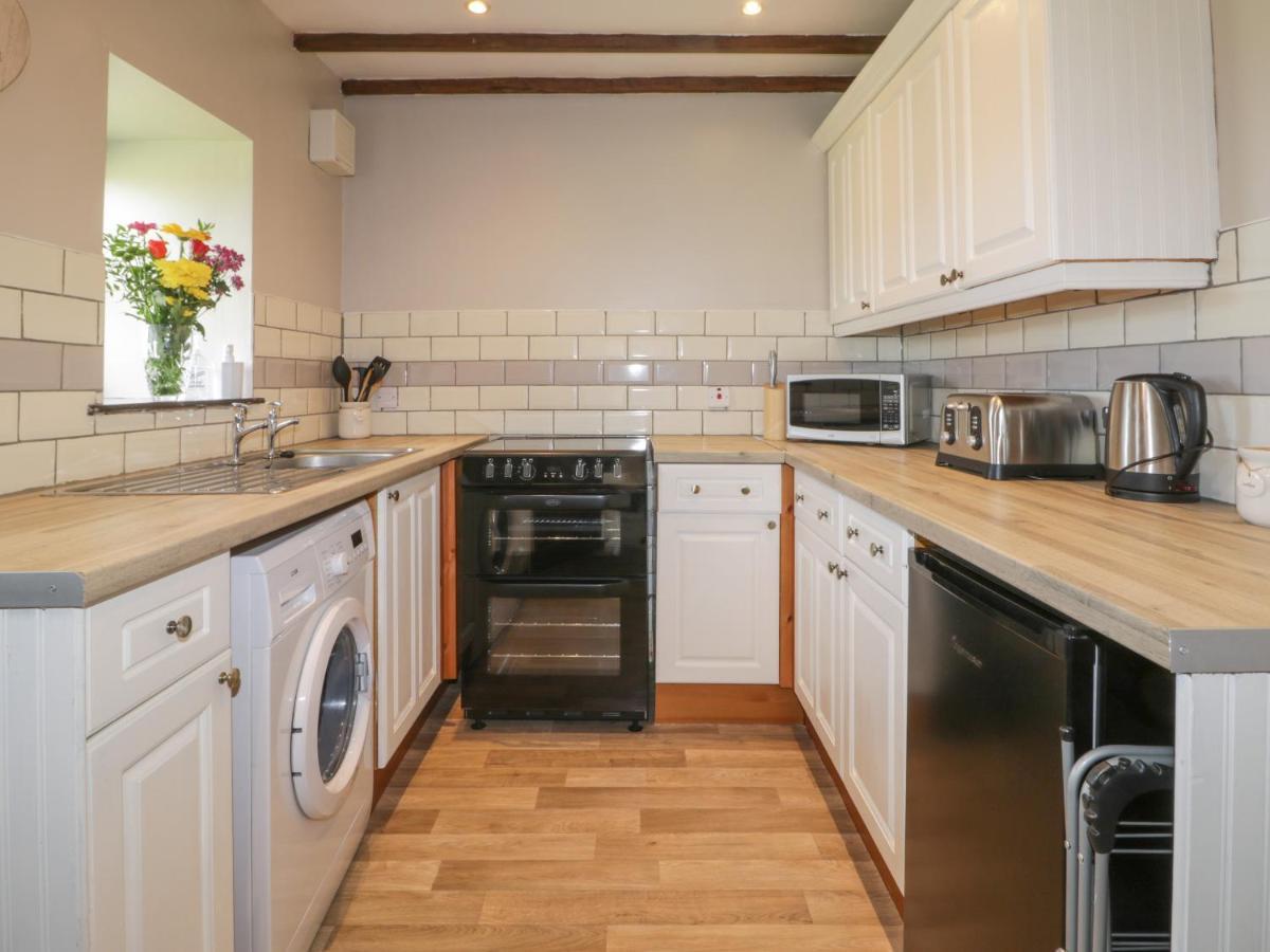Stable Cottage Staintondale Экстерьер фото